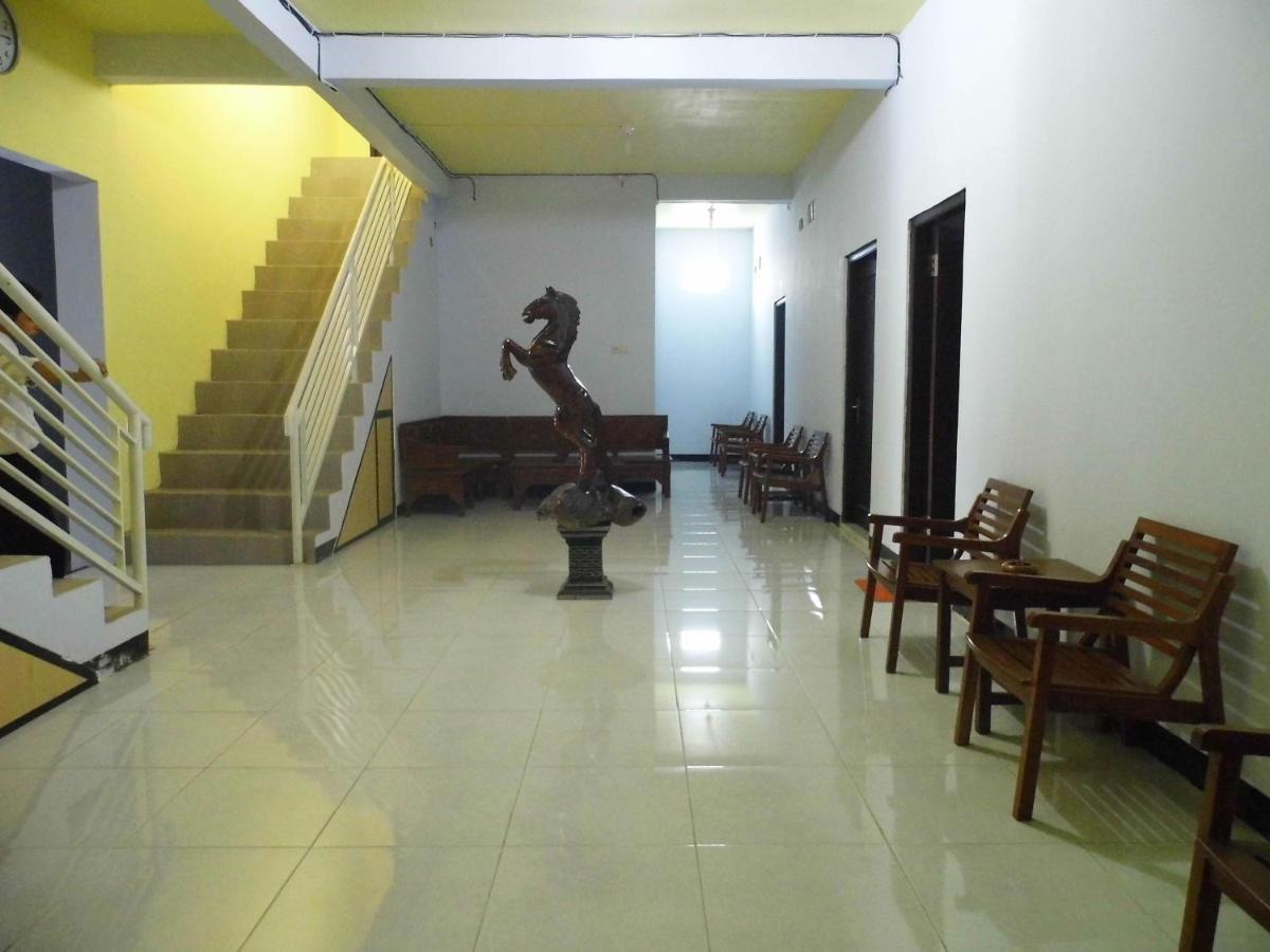 Hotel Ilhami Blitar Luaran gambar