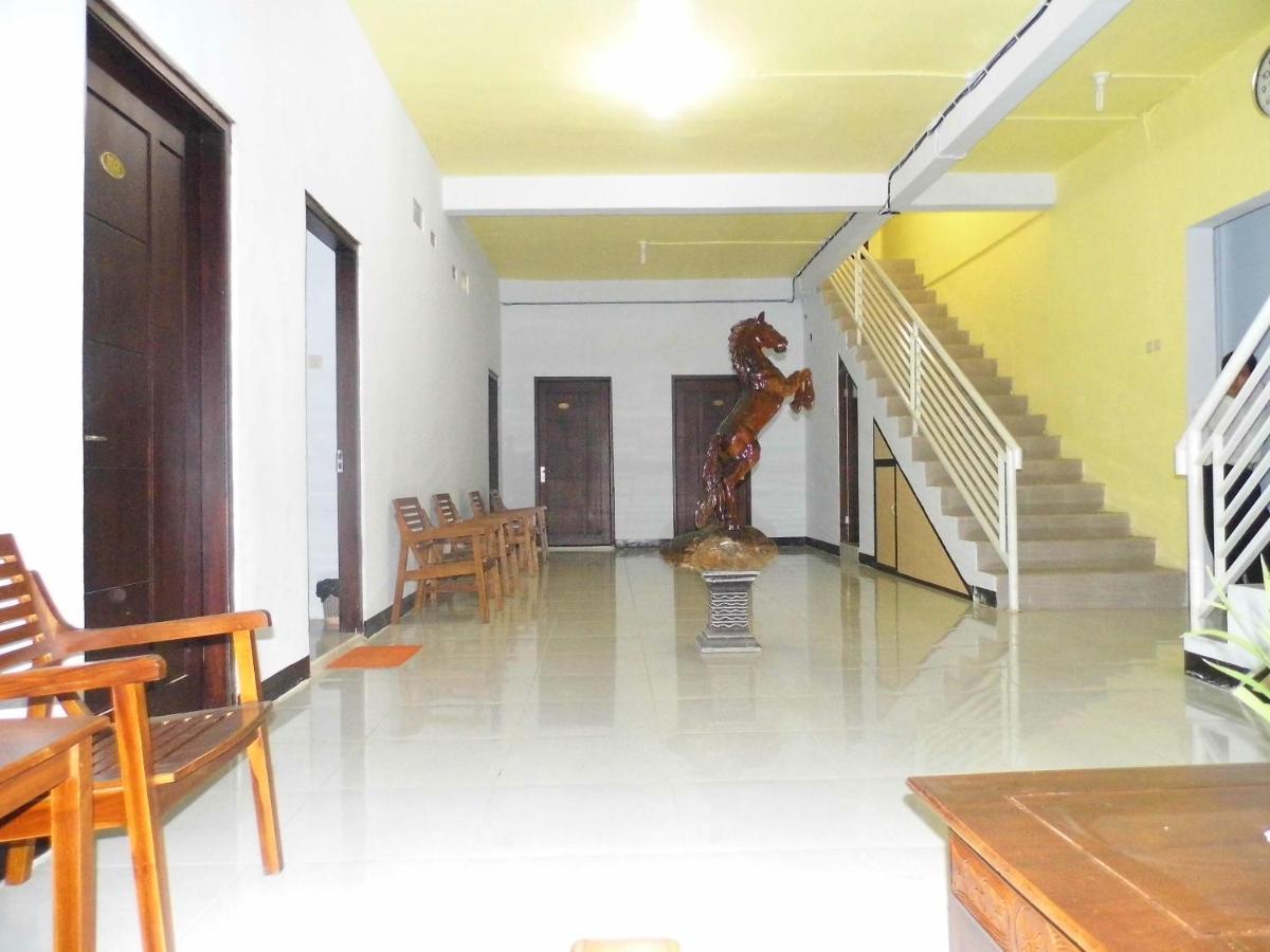 Hotel Ilhami Blitar Luaran gambar